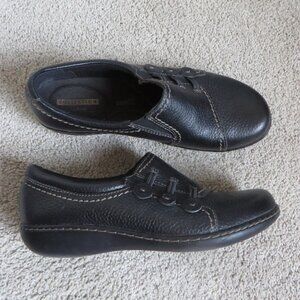 Clarks Collection Womens Ashland Effie Flats/Shoes Size 6.5 Black Leather Button